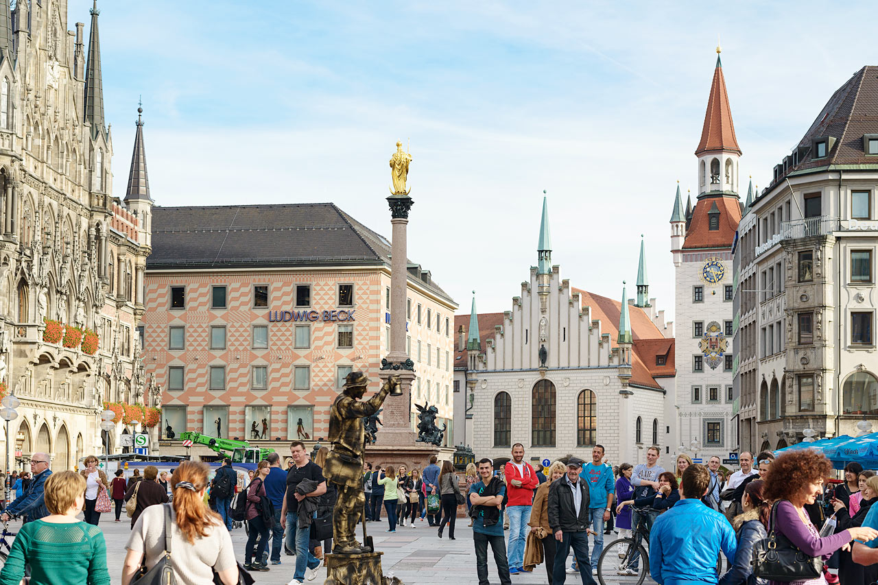 Neues Rathaus på Marienplatz, München