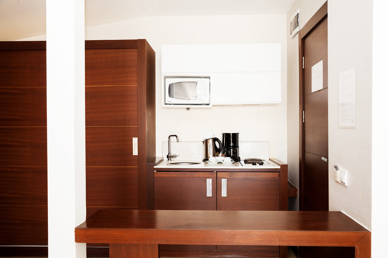 Penthouse Suite med balkong med begrenset havutsikt