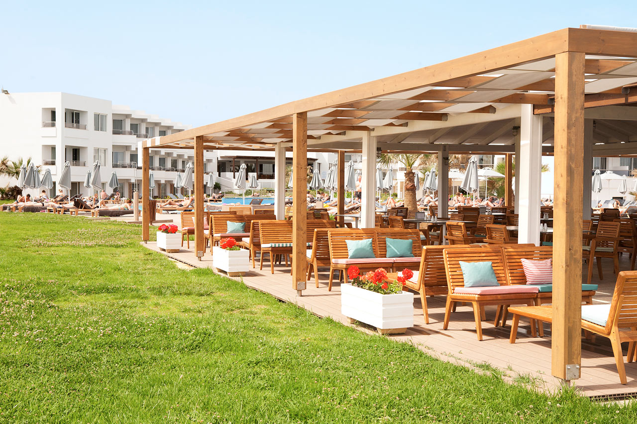 Beach Lounge