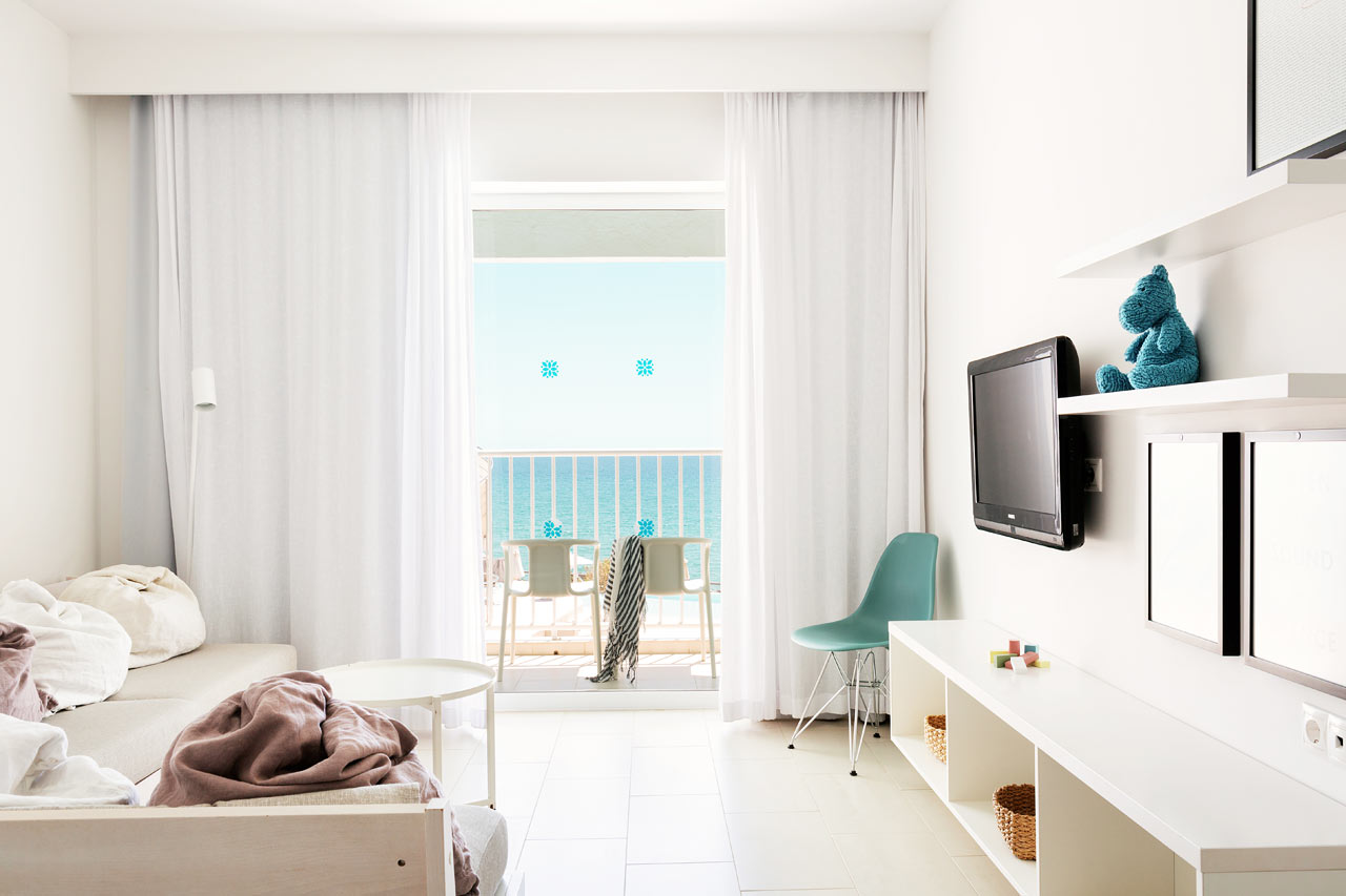 2-roms Club Suite, balkong mot bassengområdet, med havutsikt