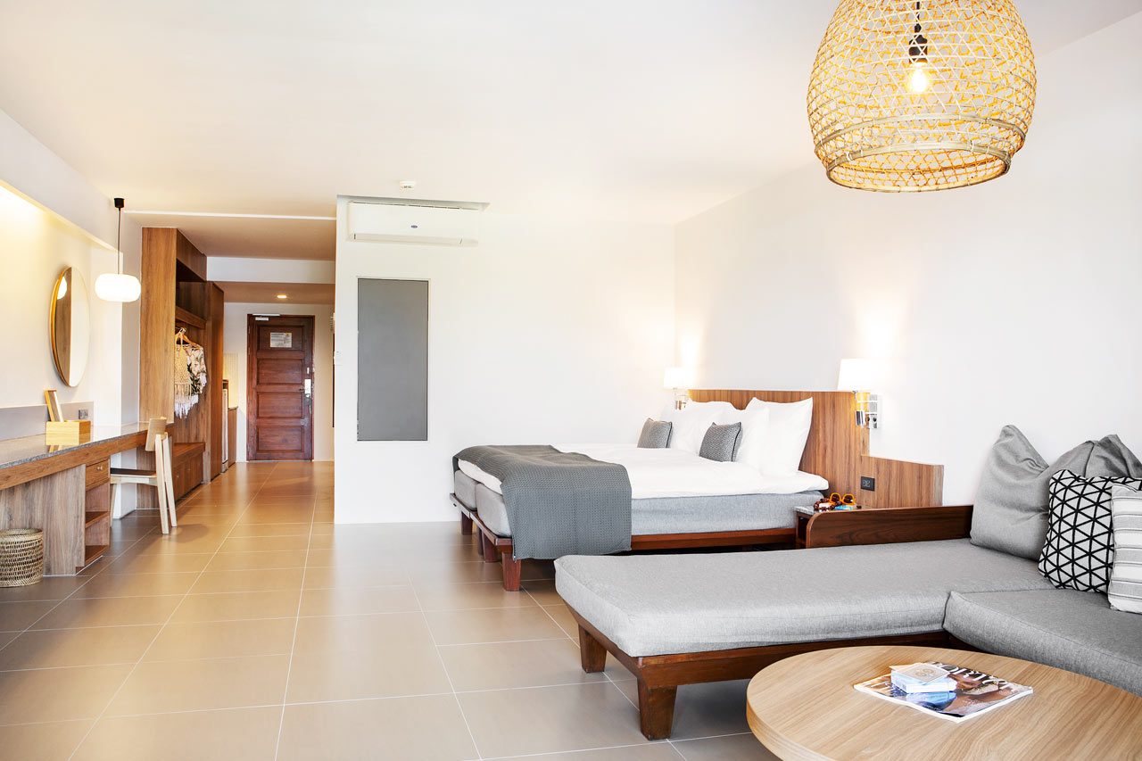 2-romssuite FAMILY SUITE med balkong mot bassengområdet