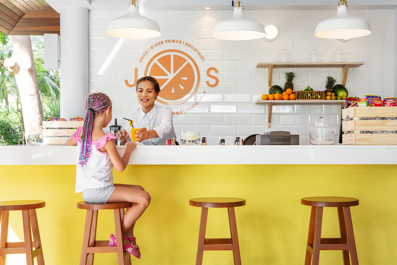 I J.O.S-baren er det et fristende og spennende utvalg av ferskpressede juicer, smoothies, kaffe, crepes og mye mer