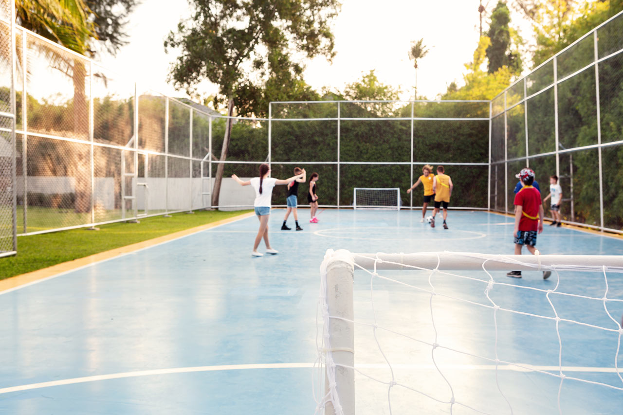 Bli med på en ballsportsturnering i regi av vårt dyktige personale