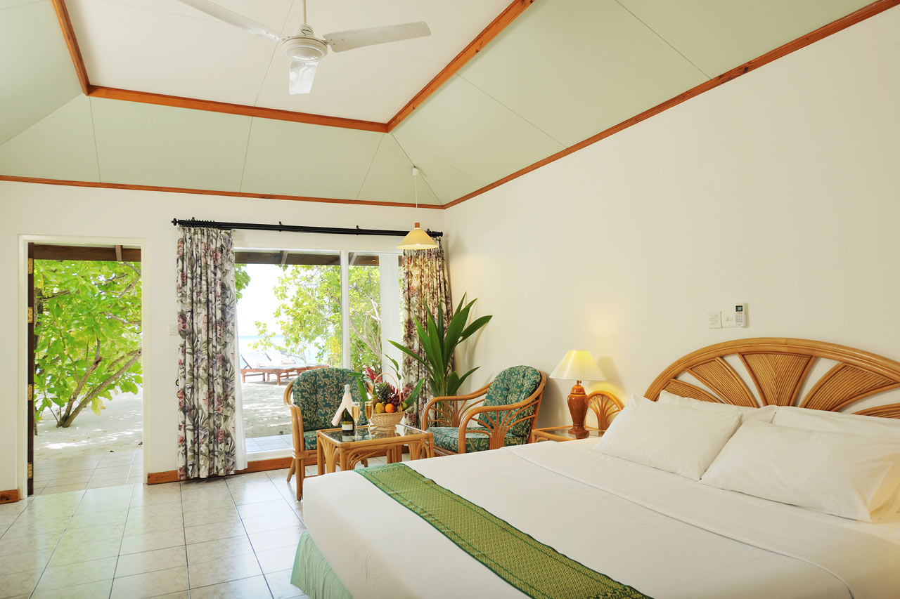 Superior Beach Bungalow