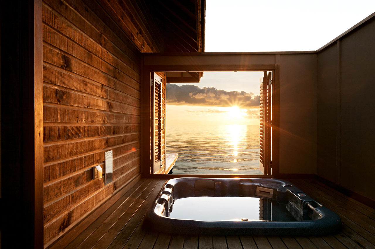 Jacuzzi Water Villas