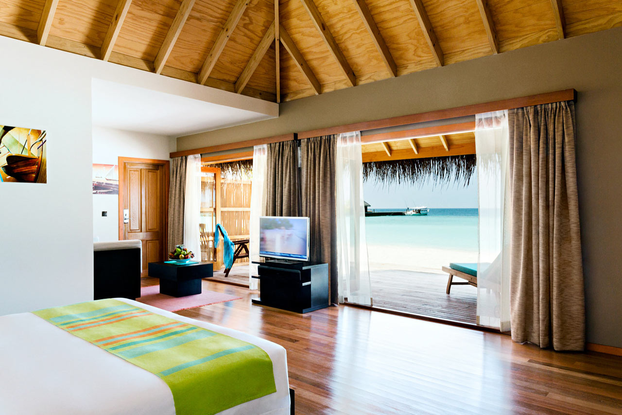 Jacuzzi Beach Villas