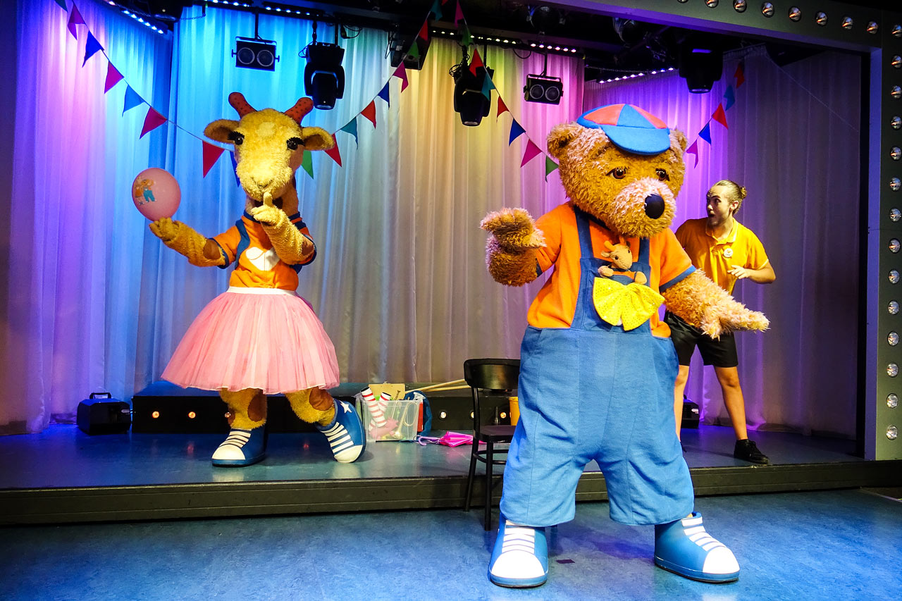 Lollo & Bernie elsker å danse og finne på masse gøy!