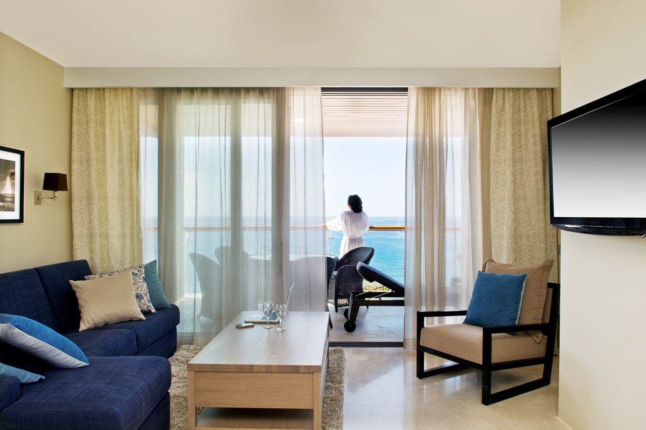 4-roms suite