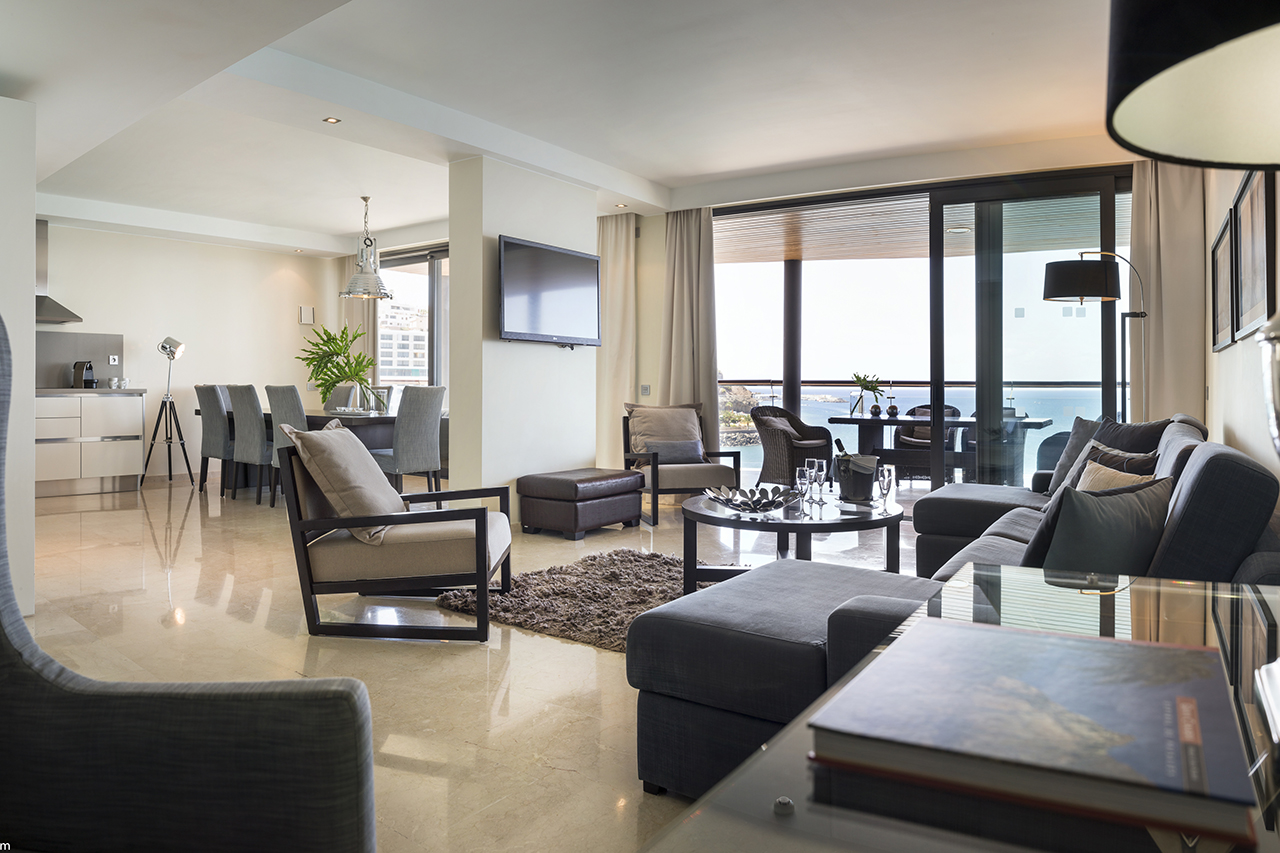 4-roms suite