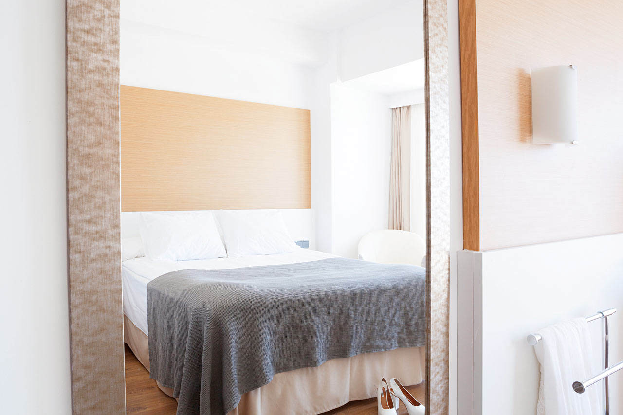 Classic Room, liten balkong med begrenset havutsikt