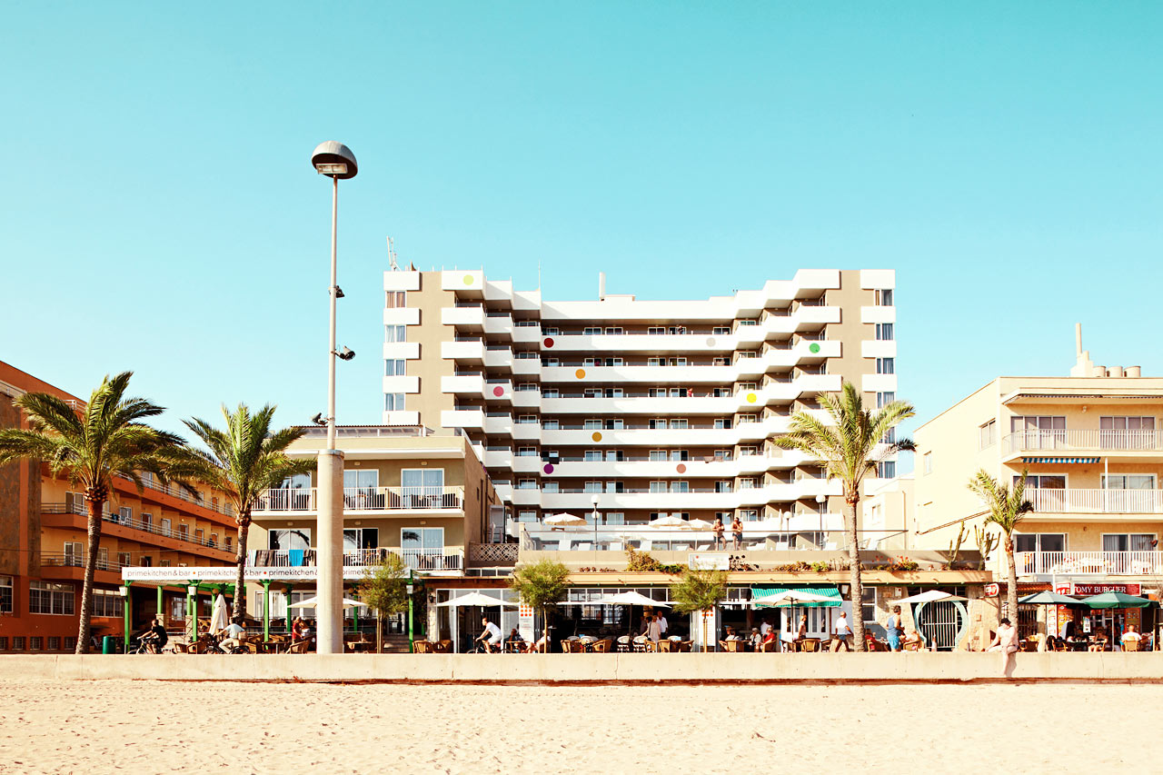 Perfekt beliggenhet rett ved stranden