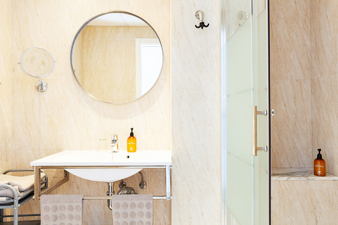 2-roms junior suite, stor balkong med havutsikt