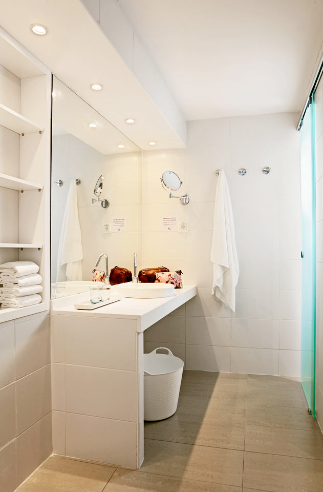 3-romsleilighet Royal Pool Suite med stor terrasse, havutsikt og utgang til privat, delt basseng, Triton