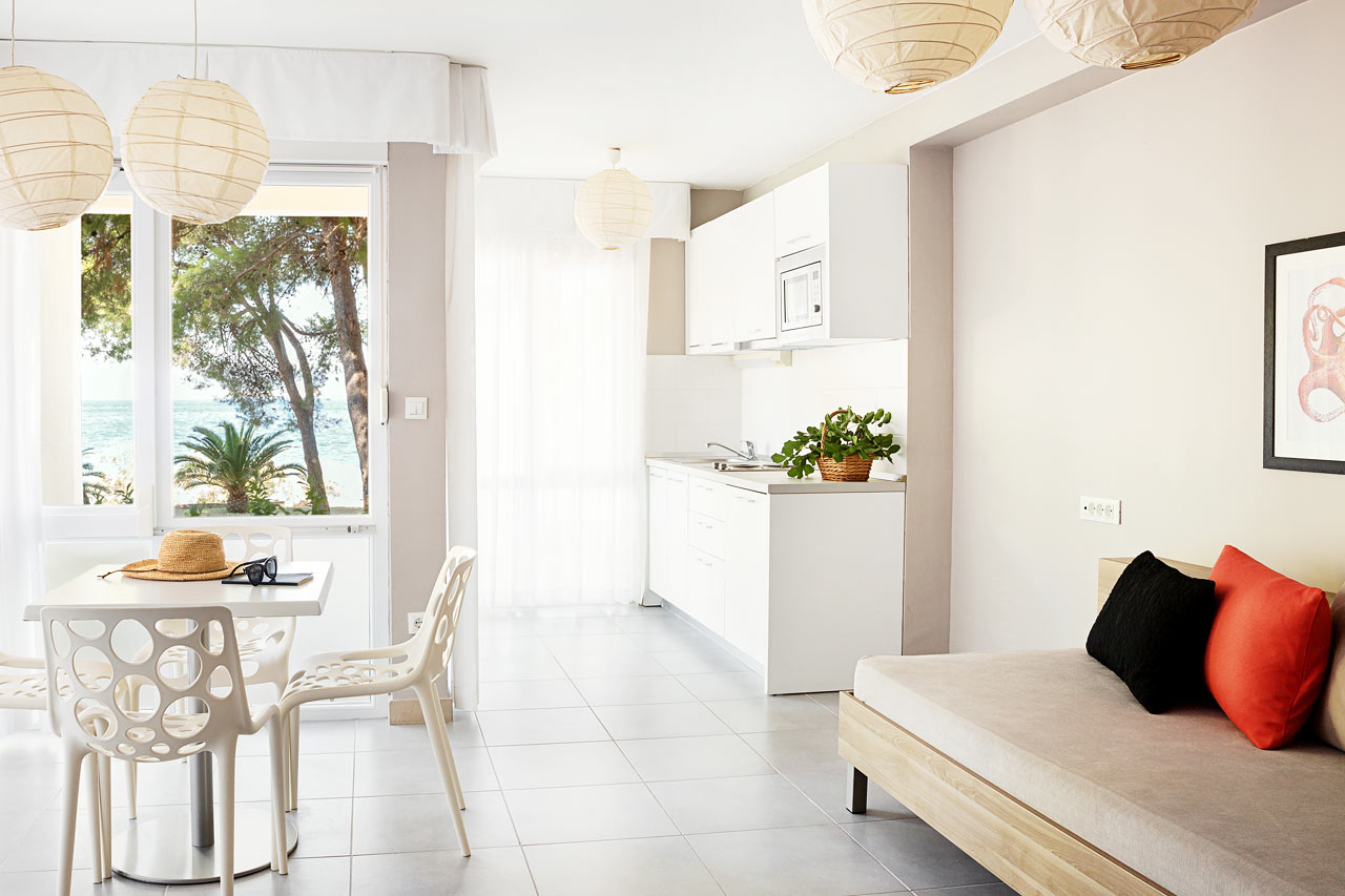 2-romsleilighet med terrasse mot havet i Garden-bygningen