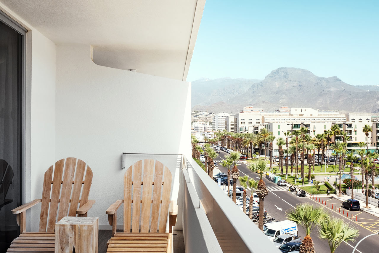 Prime Lounge Suite 2 rom med balkong mot omgivelsene