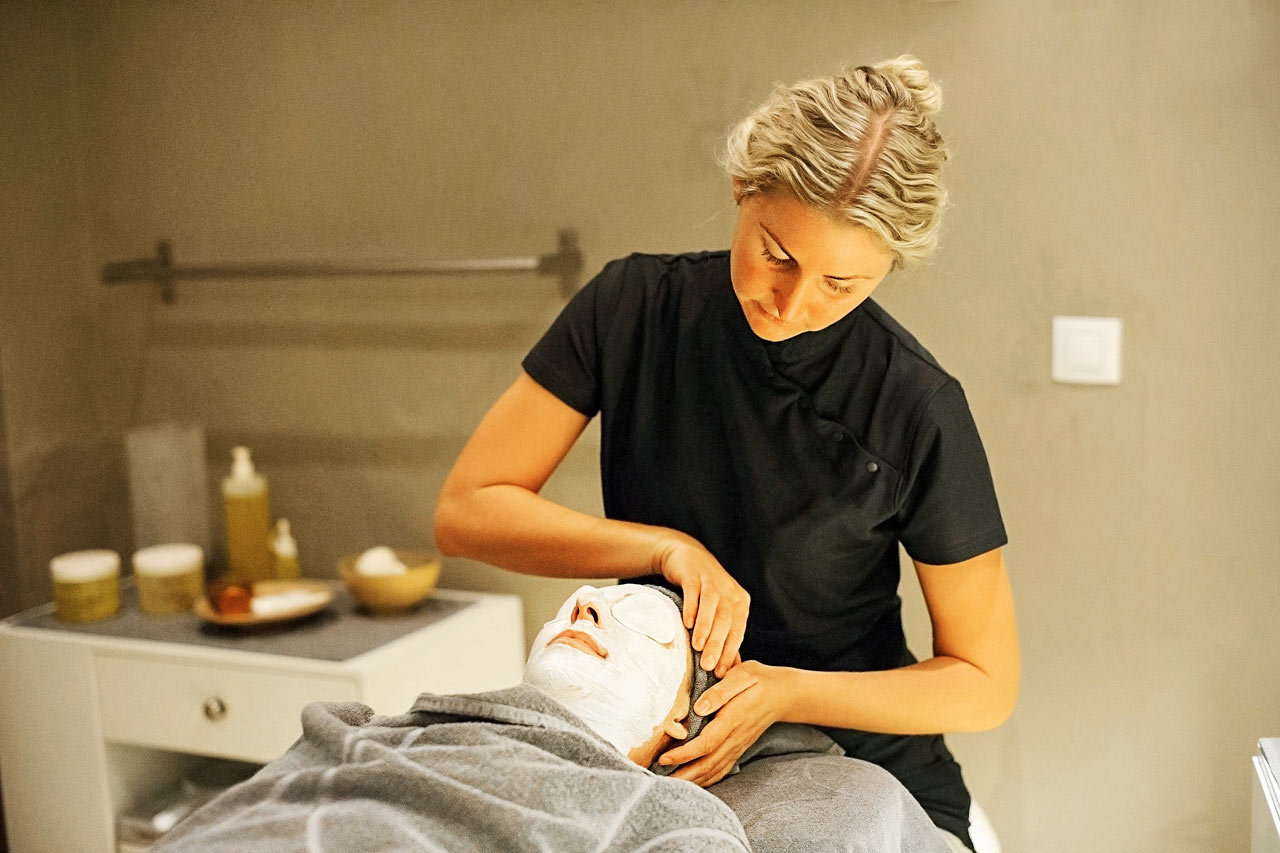 I vårt Sunprime Spa kan du unne deg en deilig behandling.