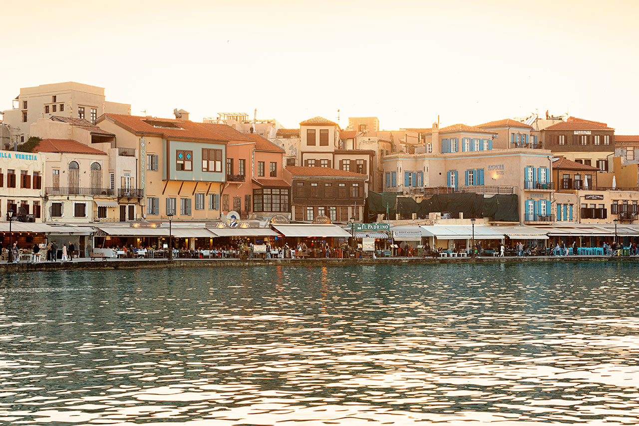 Den gamle, venetianske havnen i Chania