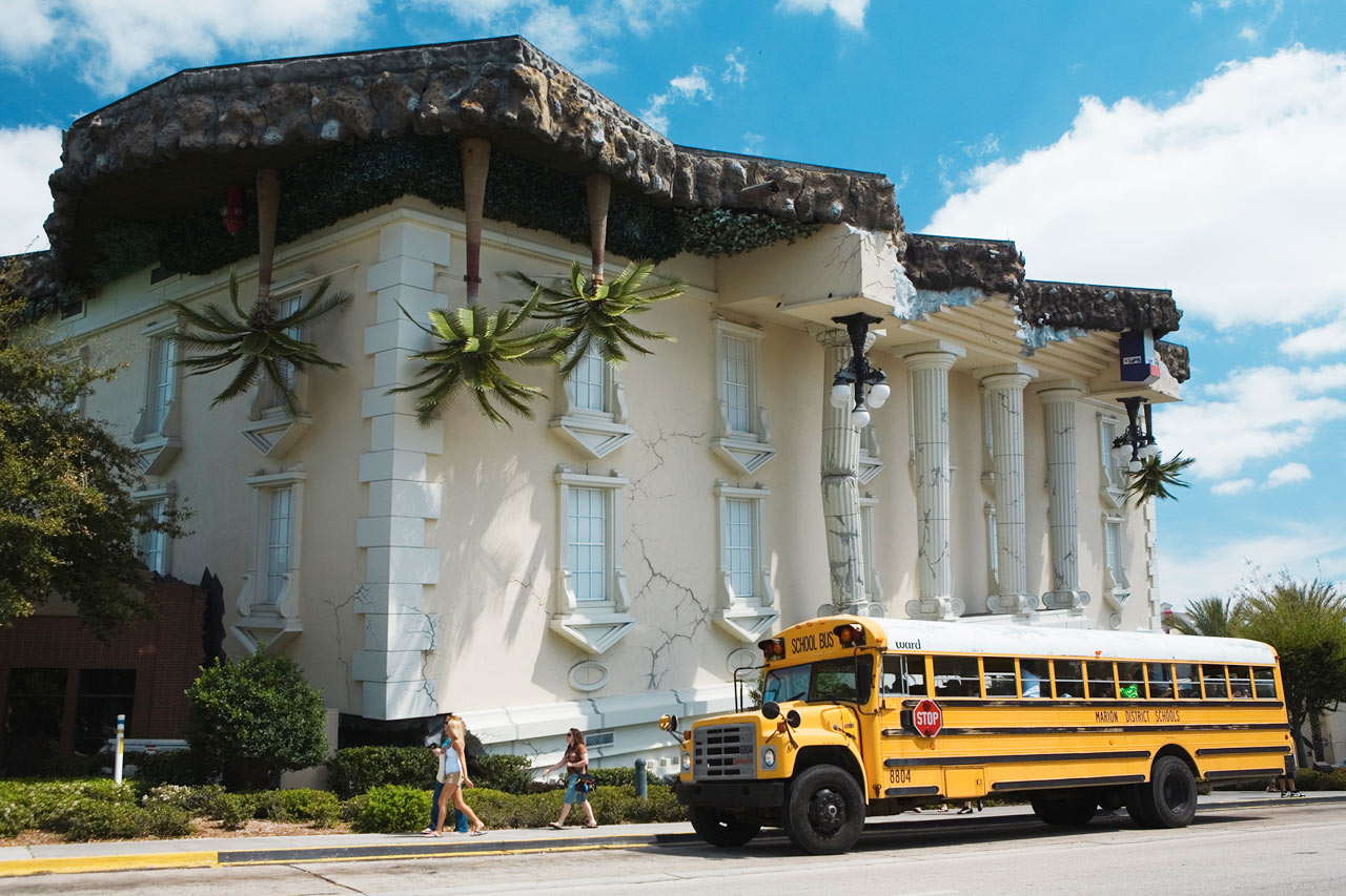 WonderWorks ved Quality Inn Plaza Hotel