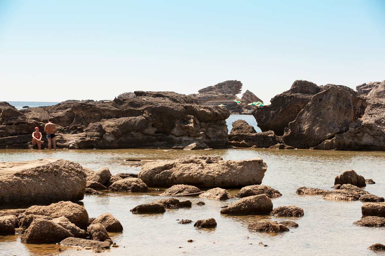 Tassos Beach ligger ca. 4,5 km fra Kallithea