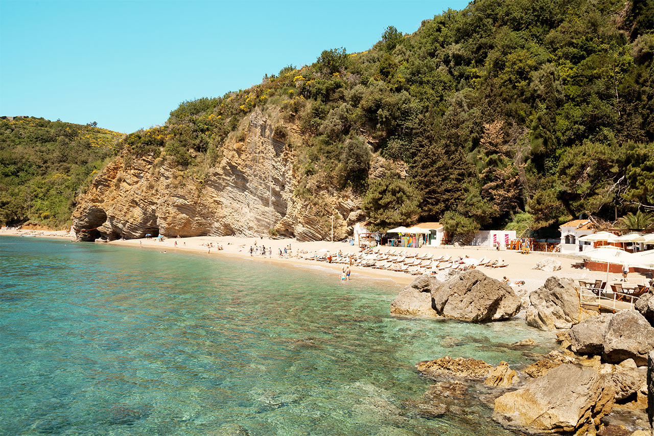Mogren Beach